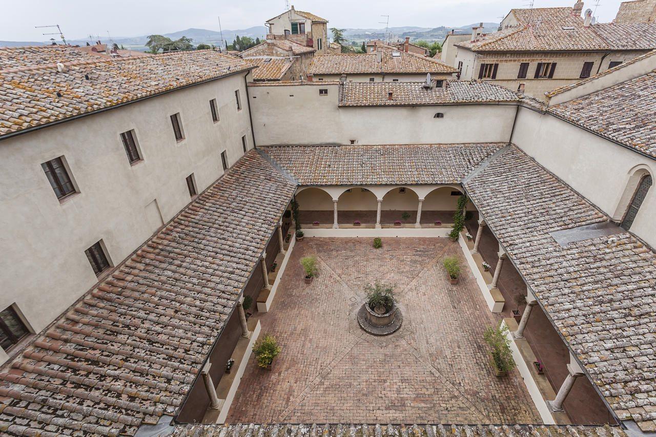 Relais Il Chiostro Di Hotel
